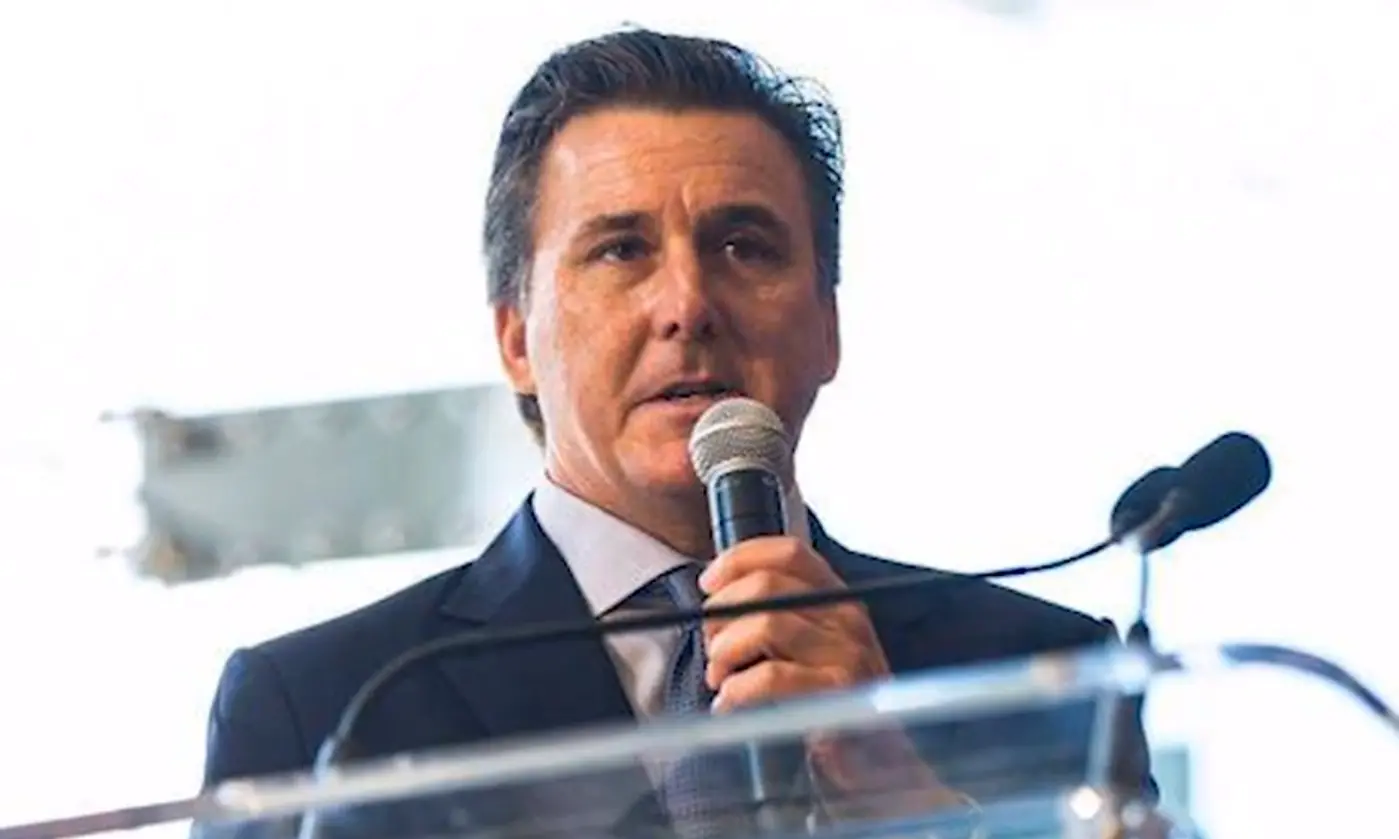 赖了一些并, 他们的年收 赖了一些并, 他们的年收